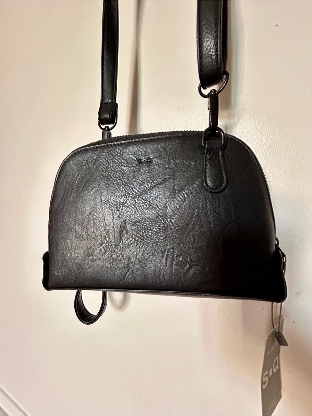 S-Q Vika Black Vegan Leather Convertible Crossbody Clutch – NWT